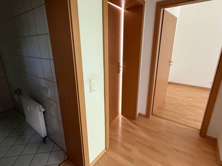 1. OG - Balkon am Arbeitszi. - Stellplatz mgl. - Wanne ! - Photo 1