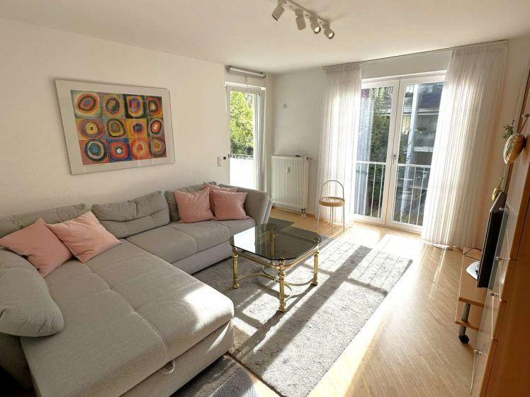 Ein Zuhause zum Ankommen – lichtdurchflutete 3-Zimmer-Wohnung mit zwei Balkonen - Photo 1