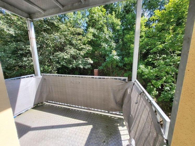 2-Raum-Wohnung mit Einbauküche und Balkon - Foto 1