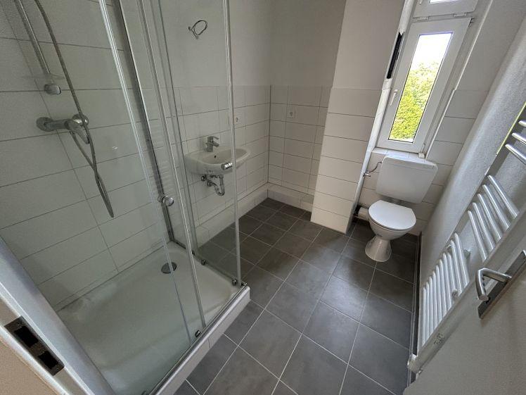 Modern sanierte 2-Zimmer-Wohnung mit Balkon! - Photo 1