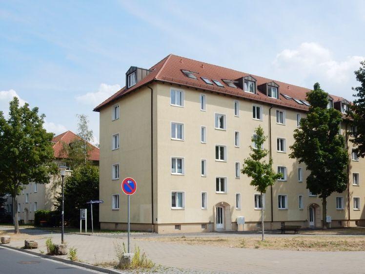 Schick sanierte 2-Zimmer-Wohnung in grünem, ruhigem Wohngebiet. - Photo 1