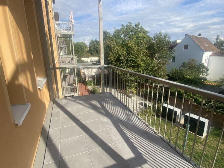 Wurzen* Am Stadtpark* helle 2 Zimmer-Wohnung mit Balkon* Zweitbezug* Parkett* EBK* - Foto 1
