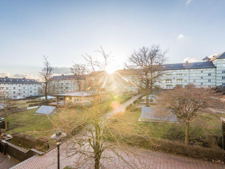 Altbau / Balkon / Badewanne - Foto 1