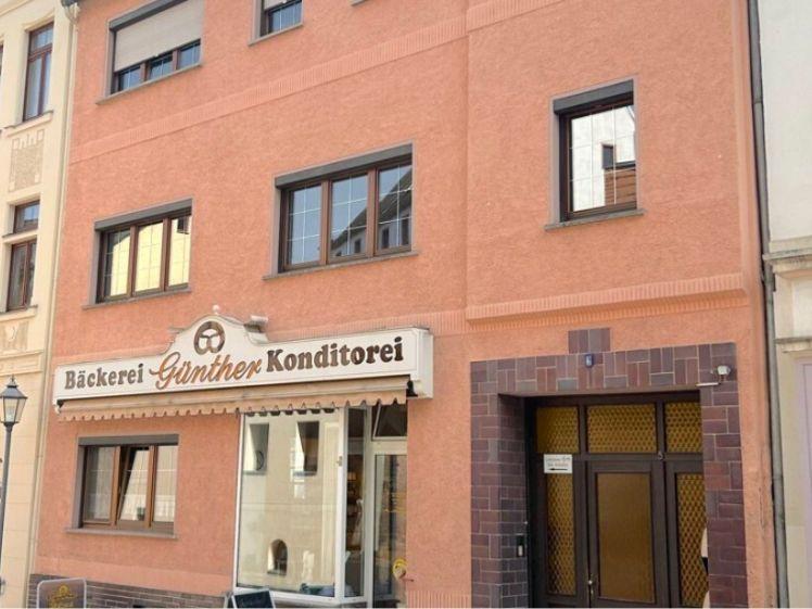 Exklusives Angebot! Traumhaft neu sanierte 3 Raumwohnung mit Garten in zentraler Lage. - Foto 1