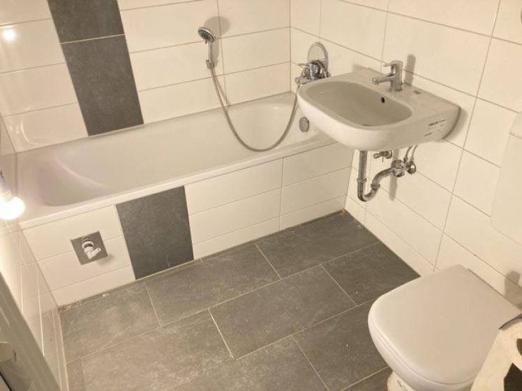 Drei Zimmer am Krondorfer Kreisel... - Foto 1