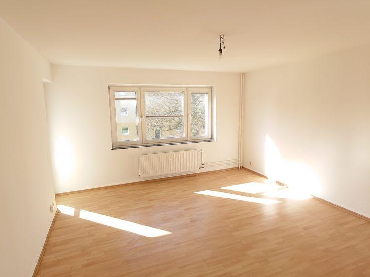 3 Zimmer Wohnung mit Balkon - sofort frei - Foto 1