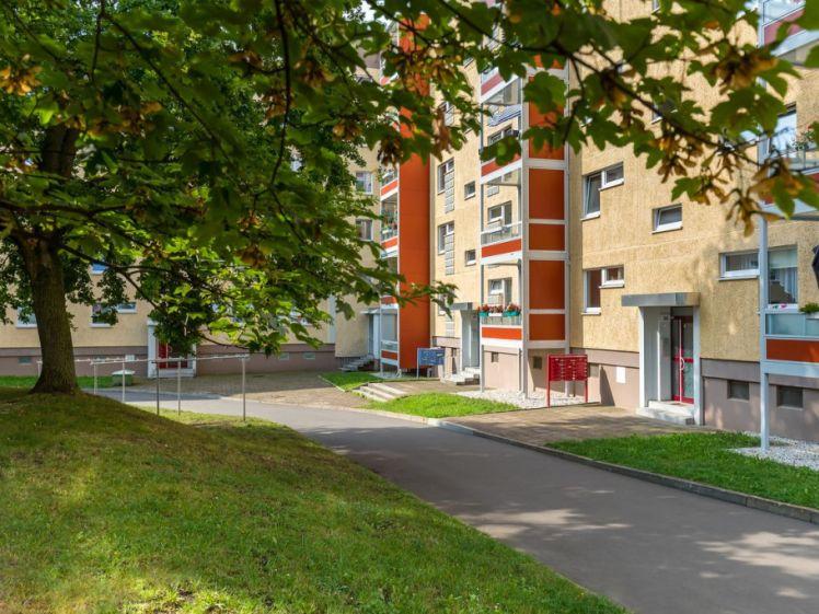 Hoch hinaus! Erstbezug nach Sanierung - schicke Ausstattung - Photo 1