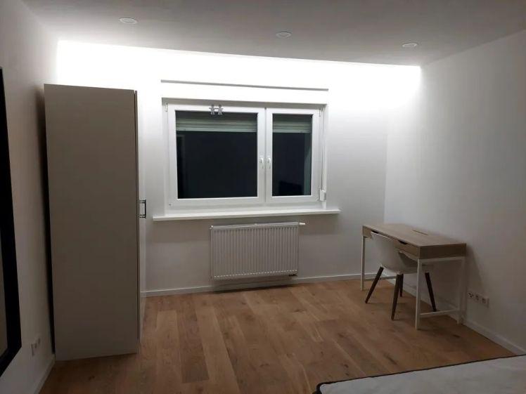 Modernes 18m² Zimmer mit Balkon – ab sofort frei! - Foto 1