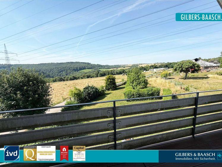 Gemütliche 2 ZKB Wohnung im DG mit wunderschönem Weitblick in Trierweiler-Sirzenich - Foto 1
