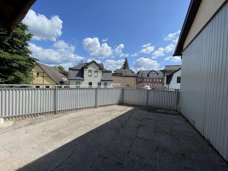 Zentrumsnahe Wohnung mit Dachterrasse für liebevolle Familie! - Foto 1