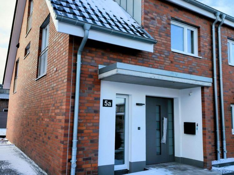 Bald ist alles fertig! Familienfreundliche Doppelhaushälften zu vermieten - Photo 1