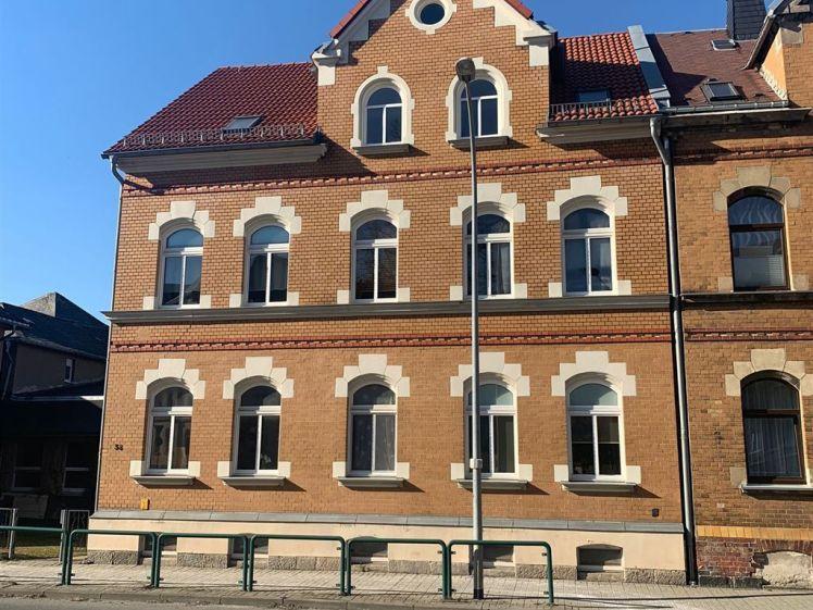 Großzügige 3,5-Zimmer mit Laminat und Tageslichtbad mit Wanne in guter Lage! - Photo 1