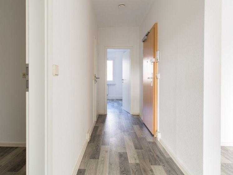 Familienfreundliche 4-Raum-Wohnung mit 2 Bädern und viel Abstellfläche - Photo 1