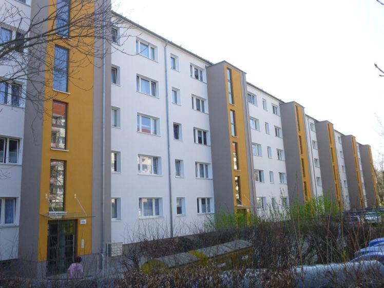 Hübsche 3-Raumwohnung mit Loggia und Aufzug - Foto 1