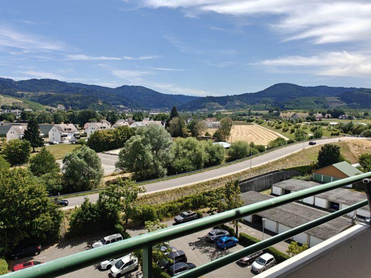 4-Zimmer-Wohnung mit malerischem Blick auf den Schwarzwald. - Photo 1