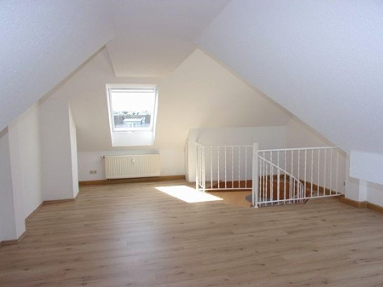 TOP DG - Maisonette---Laminat in Holzdielenoptik---Einbauküche---sehr individuell nutzbar ! - Photo 1