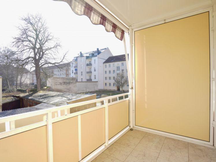 Balkon / Zentrale Lage / Ruhiger Innenhof - Foto 1