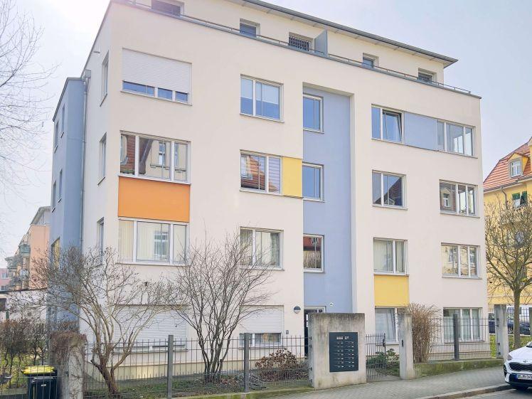 frei ab 01.08.2026: möblierte 2-Raum-Wohnung mit Balkon - Photo 1