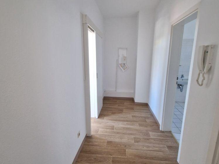 Charmante Etagenwohnung im gepflegten Altbau – zentral, ruhig und naturnah gelegen - Foto 1