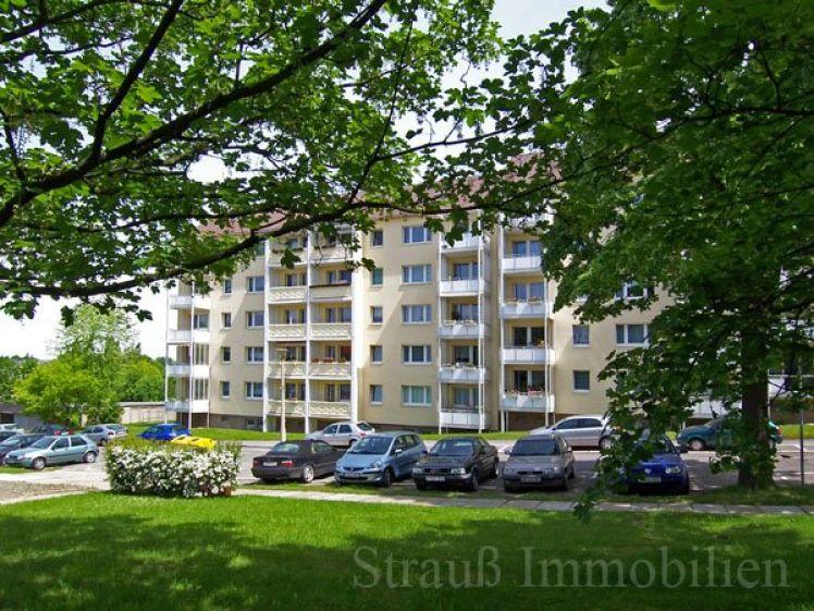 Balkon...Laminat...Bad mit Dusche... - Photo 1