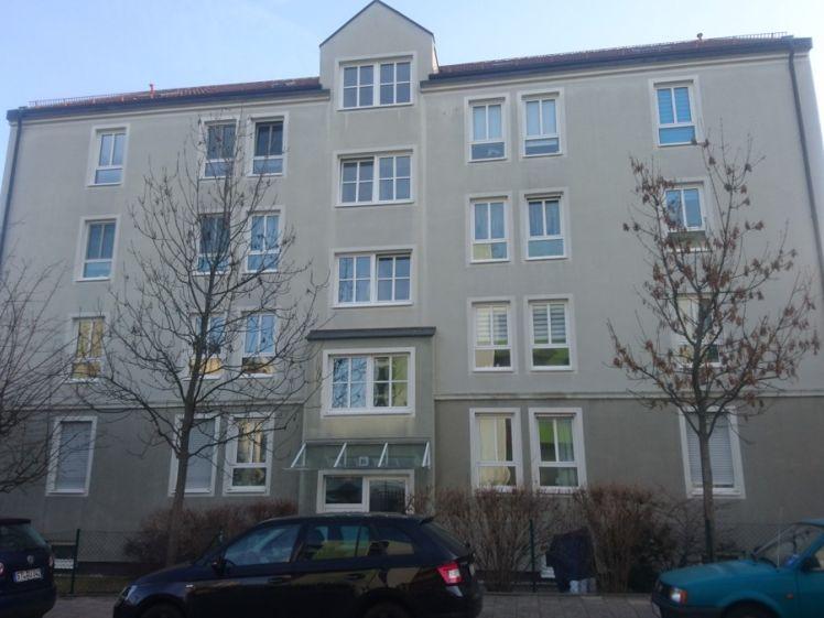 Dein neues Zuhause- 2 Raumwohnung mit Balkon - Photo 1