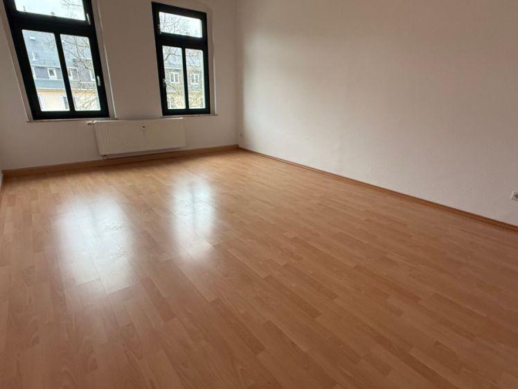 3.OG mit sep. Küche und Balkon *** Bad mit Fenster ! - Photo 1