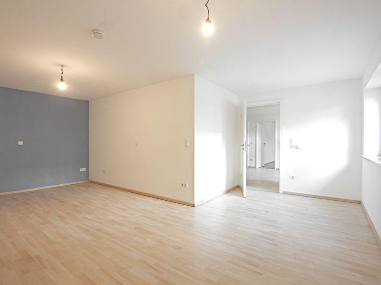 Geborgenheit ist Trumpf... 3-Zimmer-Wohnung im Souterrain eines top gepflegten Wohnhauses - Foto 1