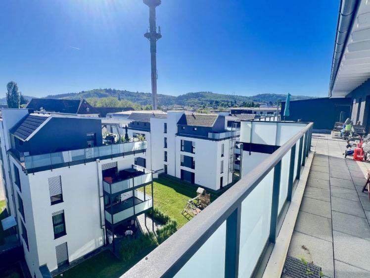 Über den Dächern - 3,5 Zimmer NB Penthouse Wohnung mit Dachterrasse - Foto 1