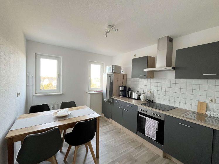 *** Attraktiv möblierte 2-Raum-Wohnung in Chemnitz-Schönau mit Einbauküche *** - Photo 1