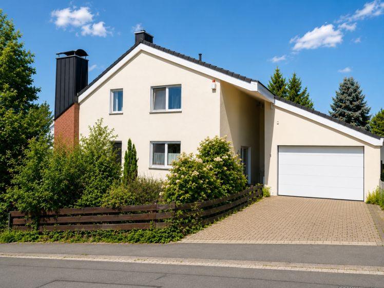 Traumhaftes 1-2 Familienhaus Exklusives Wohnen in Herzogenaurach - Foto 1