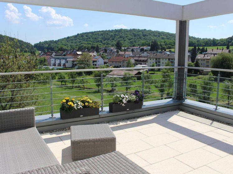 Aidlingen: Großzügige 4,5 ZW mit Dachterrasse - Photo 1