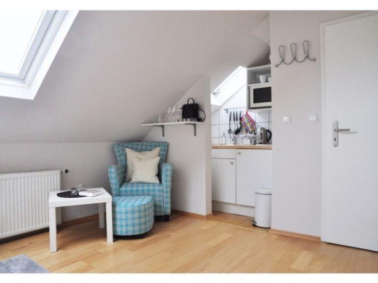 Textorstraße / Ecke Schweizer Strasse: hochwertig eingerichtetes 1 Zimmer Apartment mit separater Küche - Foto 1