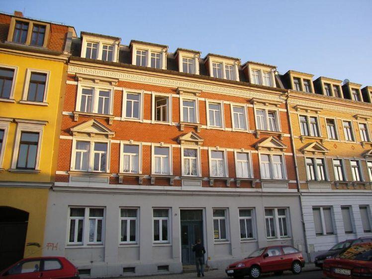 Ab August 2026: 2,5-Zimmer-Maisonettewohnung mit Laminatboden, sep. Küche und zwei Bädern - Photo 1