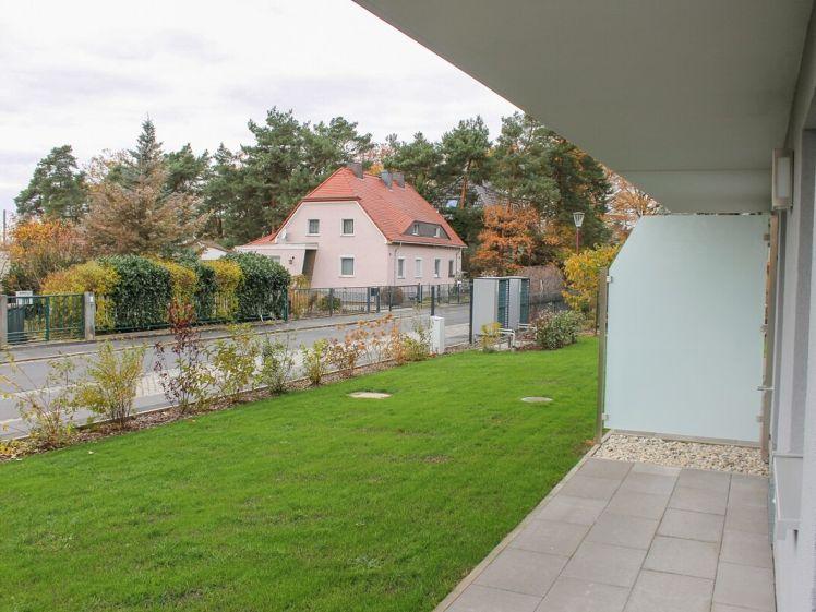 *Erstbezug*4 Raum WE im EG* Balkon*Stellplatz*Bad+Gäste WC* Keller*Wärmepumpe* Fußbodenheizung - Foto 1