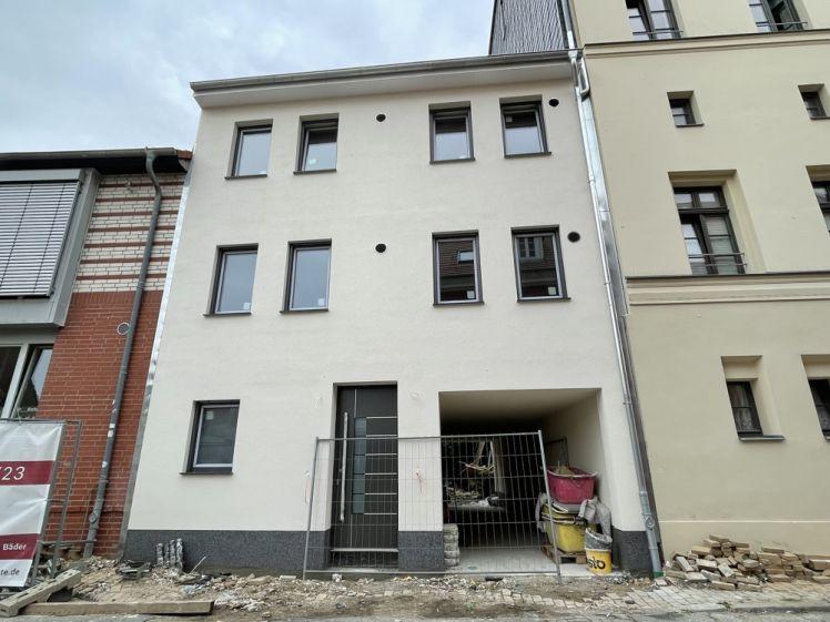 Möblierte Neubau-Wohnung (Altersgerecht) in 1A-Lage + Terrasse - Photo 1