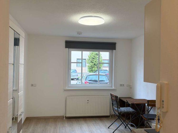 VERMIETUNG: Möblierte 1-Zimmer-Wohnung in der Munckerstraße zu vermieten. - Photo 1