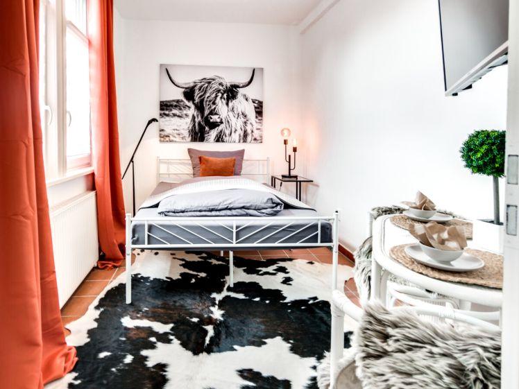 Möbilierte 1-Zimmer-Wohnung im EG - Photo 1