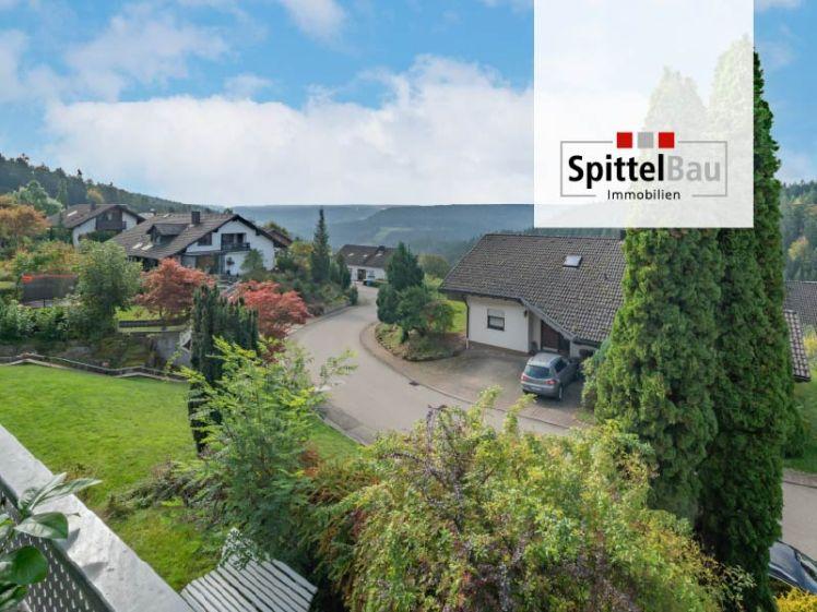 Wohnen mit Schwarzwaldblick - gepflegte 2,5-Zimmer-Wohnung mit Terrasse - Photo 1