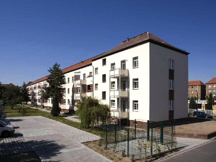 Schön geschnittene 2,5-Zimmer-Wohnung mit Balkon - Photo 1