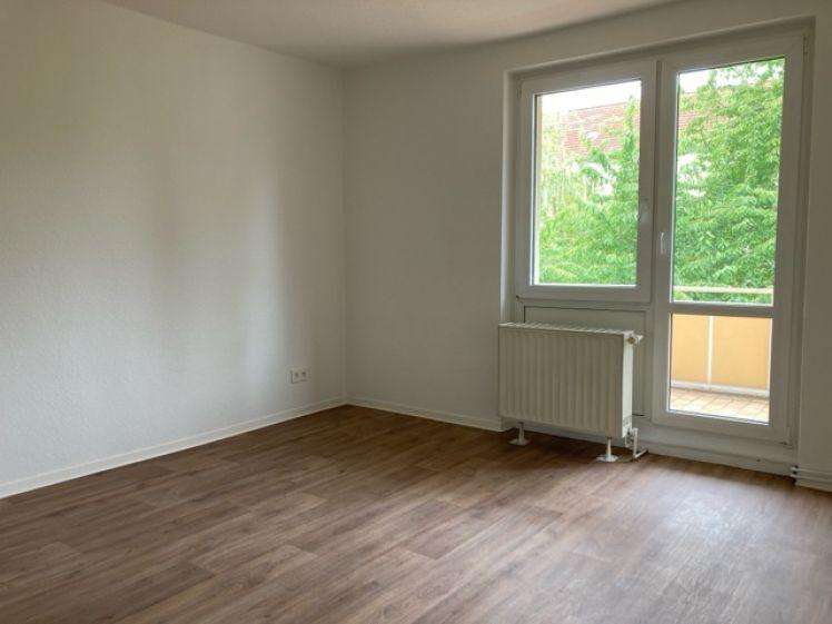 Alles neu- tolle Singlewohnung mit Balkon - Foto 1