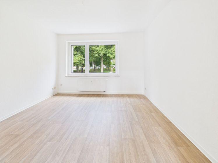 3-Raum-Wohnung im Erdgeschoss mit Balkon am Schlossteich - Photo 1