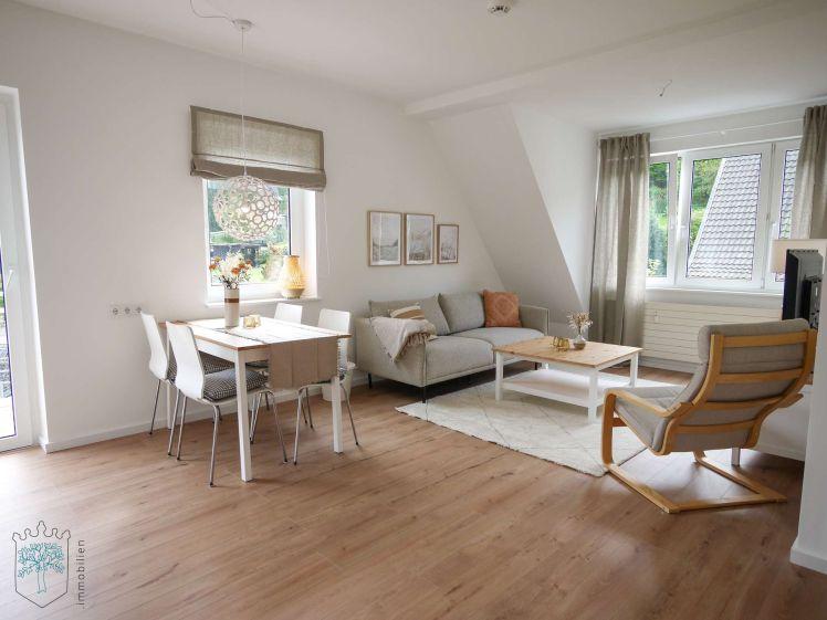 ***möblierte 2,5-Zimmer-Wohnung in Wuppertal – frisch saniert und bestens ausgestattet - Photo 1