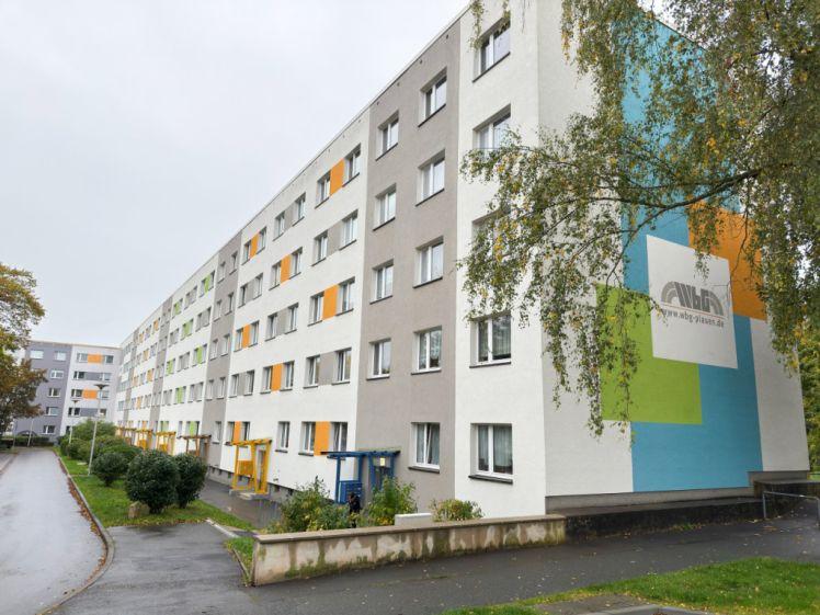 ++ Wohlfühlzuhause ++ 3-Raum-Wohnung mit Balkonblick ins Grüne! - Photo 1