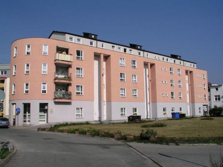 2-Raum mit Balkon und Fahrstuhl - Foto 1
