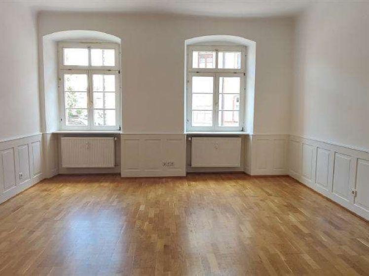 IMA-Immobilien bietet eine 2 Zimmer Altbau Wohnung in Schuttern - Photo 1