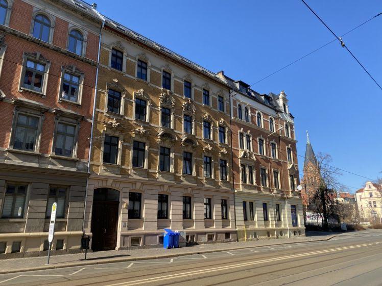 Ab 1.11.! 3-Raumwohnung mit Balkon und Einbauküche in Zwickau! - Photo 1