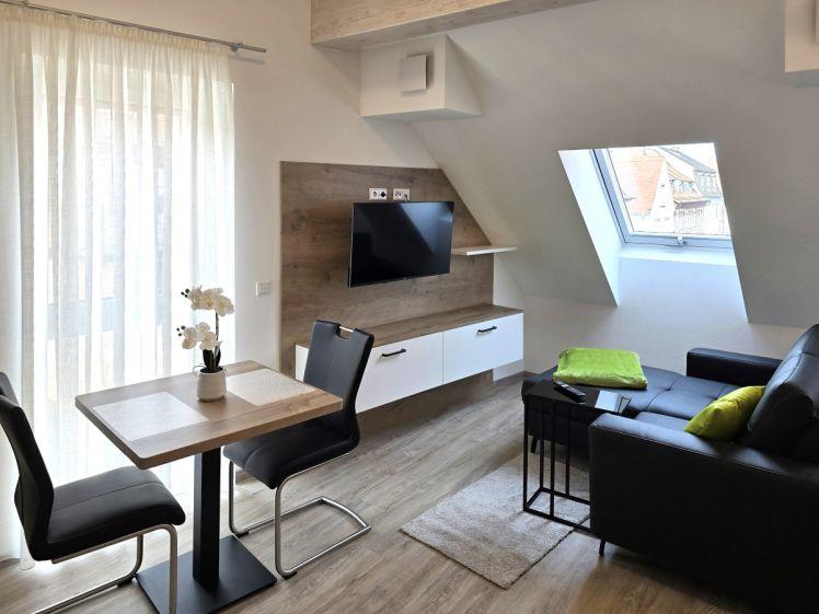 Neues 1-Apartment ab 01.03. voll ausgestattet in Innenstadtlage Obernburg - Foto 1