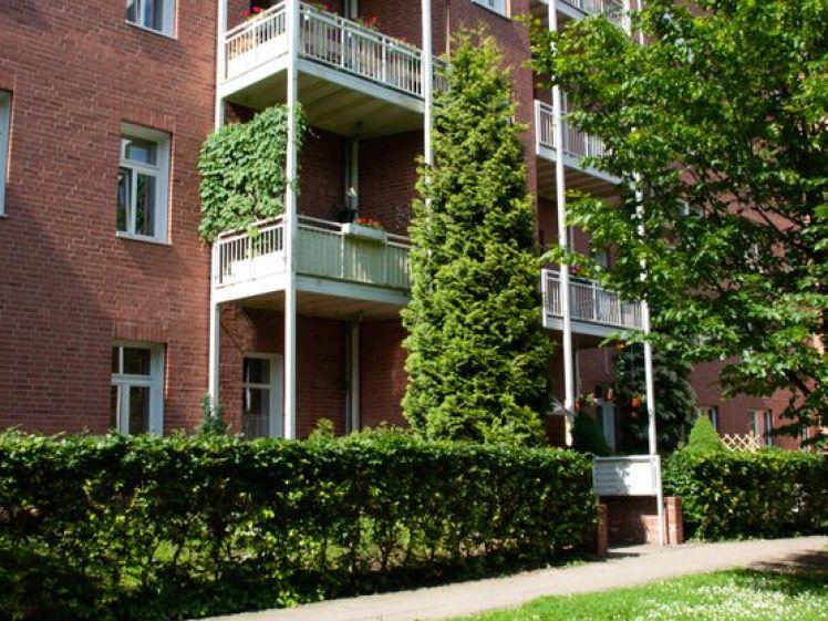 Kleine Wohnung mit Parkett und Badewanne - Foto 1