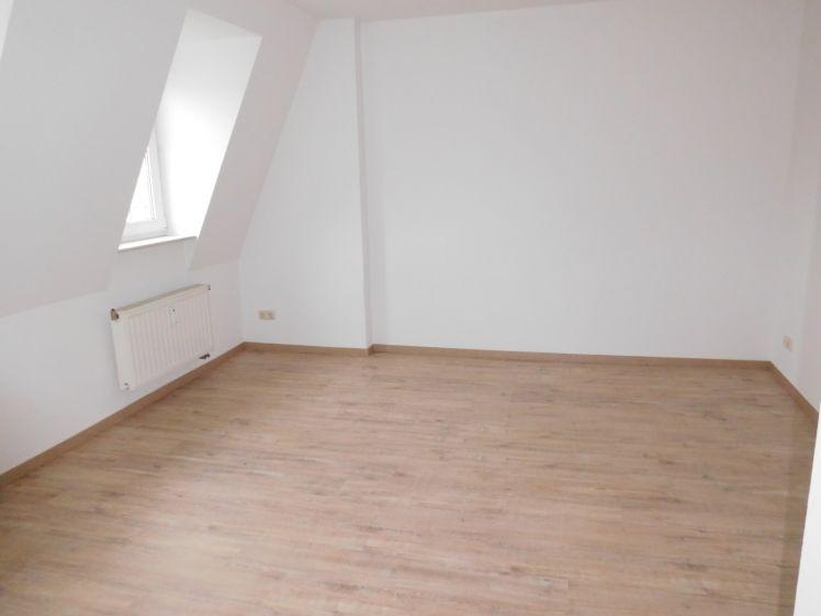 schön geschnittene 3-Raum mit Balkon, offener Küche und Tageslichtbad - Photo 1