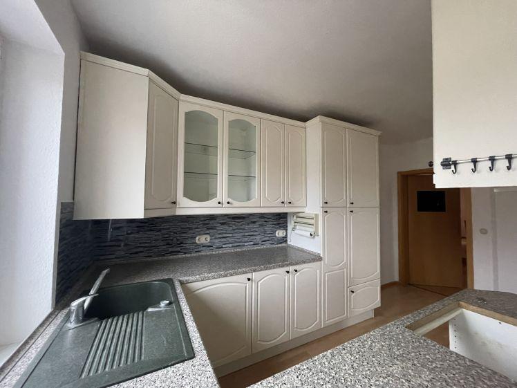 Super geschnittene 3 Raum Wohnung mit Abstellraum in der Wohnung und Einbauküche - Photo 1
